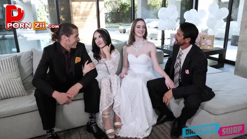 หนังโป๊ฝรั่ง เย็ดแลกคู่ คู่รักบ่าวสาว ดันเงี่ยนก่อนเข้าหอ ชวนเพื่อนแลกเมียแลกผัว เย็ดสวิงกันแบบเสียวๆ  ขึ้นเย็ดควยโหดๆ เย็ดคาชุดเจ้าสาวซะเลย