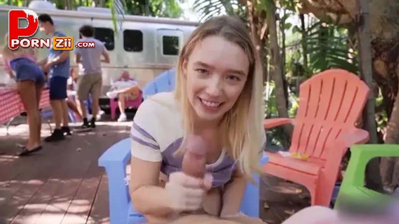 หนังโป๊ รัสเซีย เย็ดเมีย ชาวบ้าน หีเนียน ซะอย่างจะอายทำไม พามา ดูดควยให้เห็นจะๆ พร้อมเย็ดสด โคตรจะหรรษาเลยครอบครัวนี้