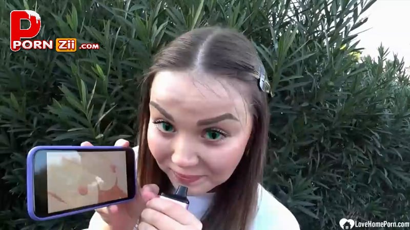 หนังโป๊น้องสาว ฝรั่งหีเนียน ยืนดูการ์ตูนโป๊ แล้วอยากให้พี่ชายทำให้แบบนี้ อ้อนเย็ด ขออมควย ไปพี่ก็จัดให้ ซอยหี รัวๆ จนปล่อย แตกใน ล้นรูไปเลย